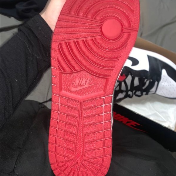 Air Jordan 1 black toe 2016 DS - Picture 2 of 3